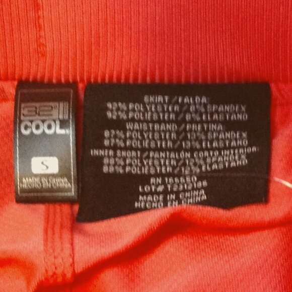 NWOT  32 Cool, "S" Tennis, Golf, Pickleball skort.  Athletic, Kitchen, Comfort - Picture 4 of 5